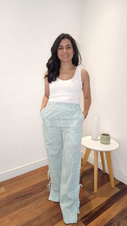 CALÇA LISTRADA AMARRAÇÃO BARRA - Image 4