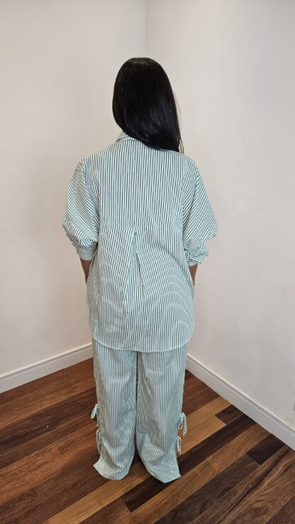 CAMISA OVERSIZED LISTRADA - Image 5